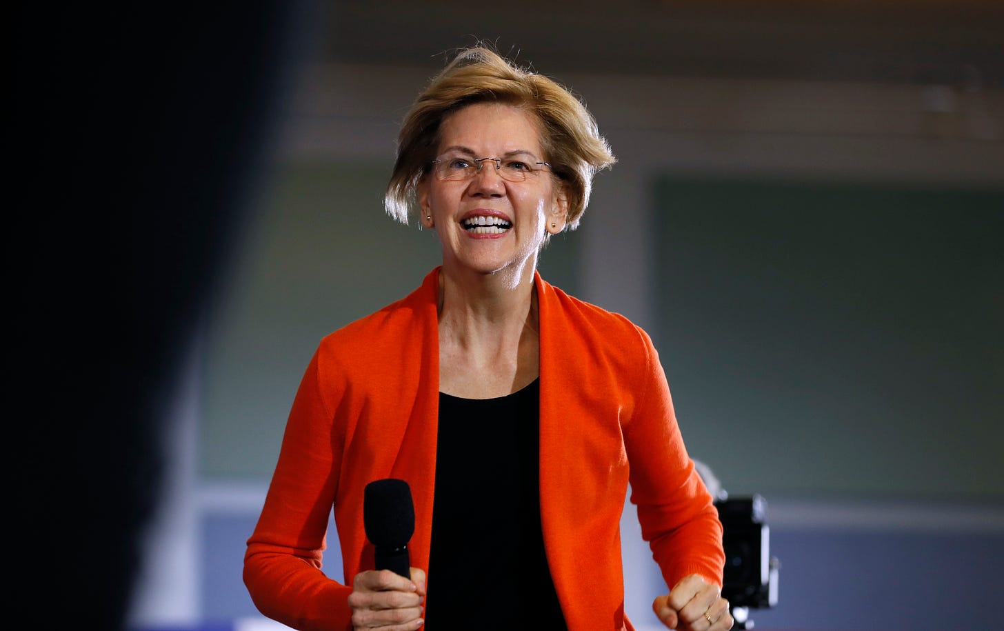 Is Elizabeth Warren 'angry' and antagonistic? Or are rivals dabbling in  gendered criticism? - The Washington Post