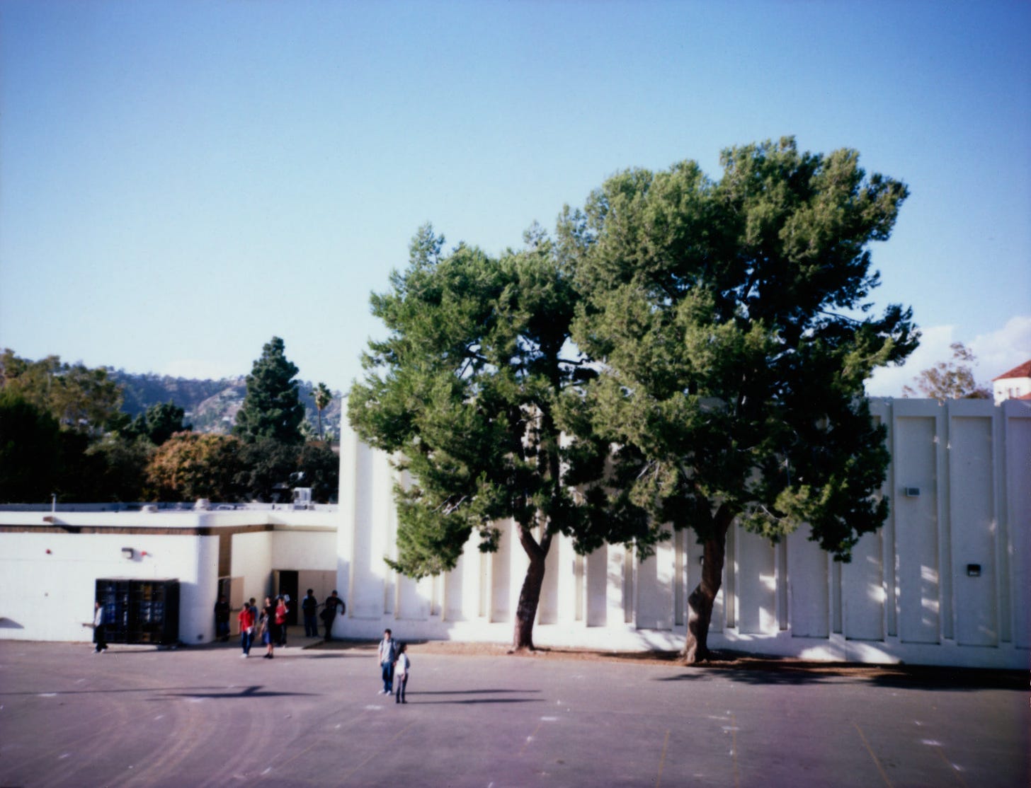 Photo of Los Angeles' Fairfax High School