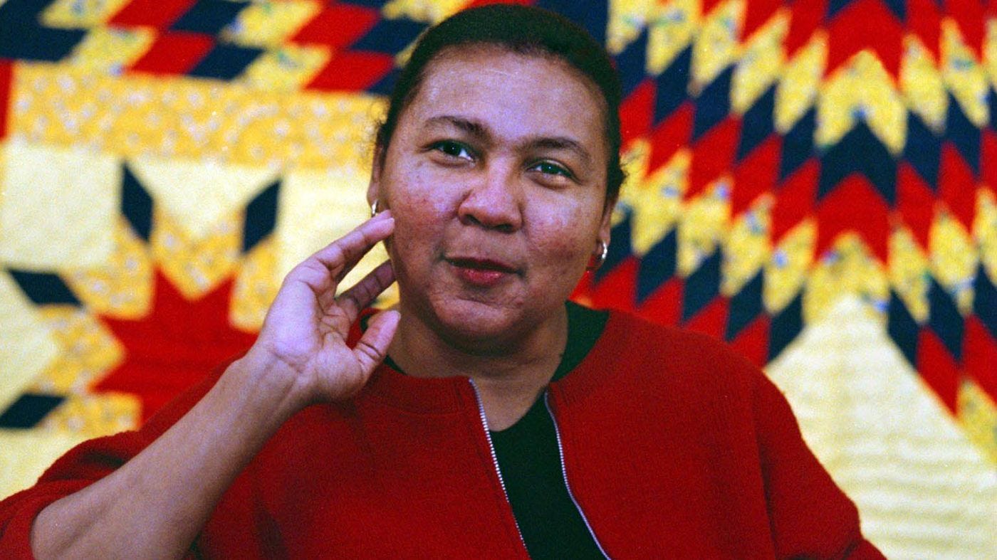 Teaching to Transgress: bell hooks Will Endure * bell hooks Books