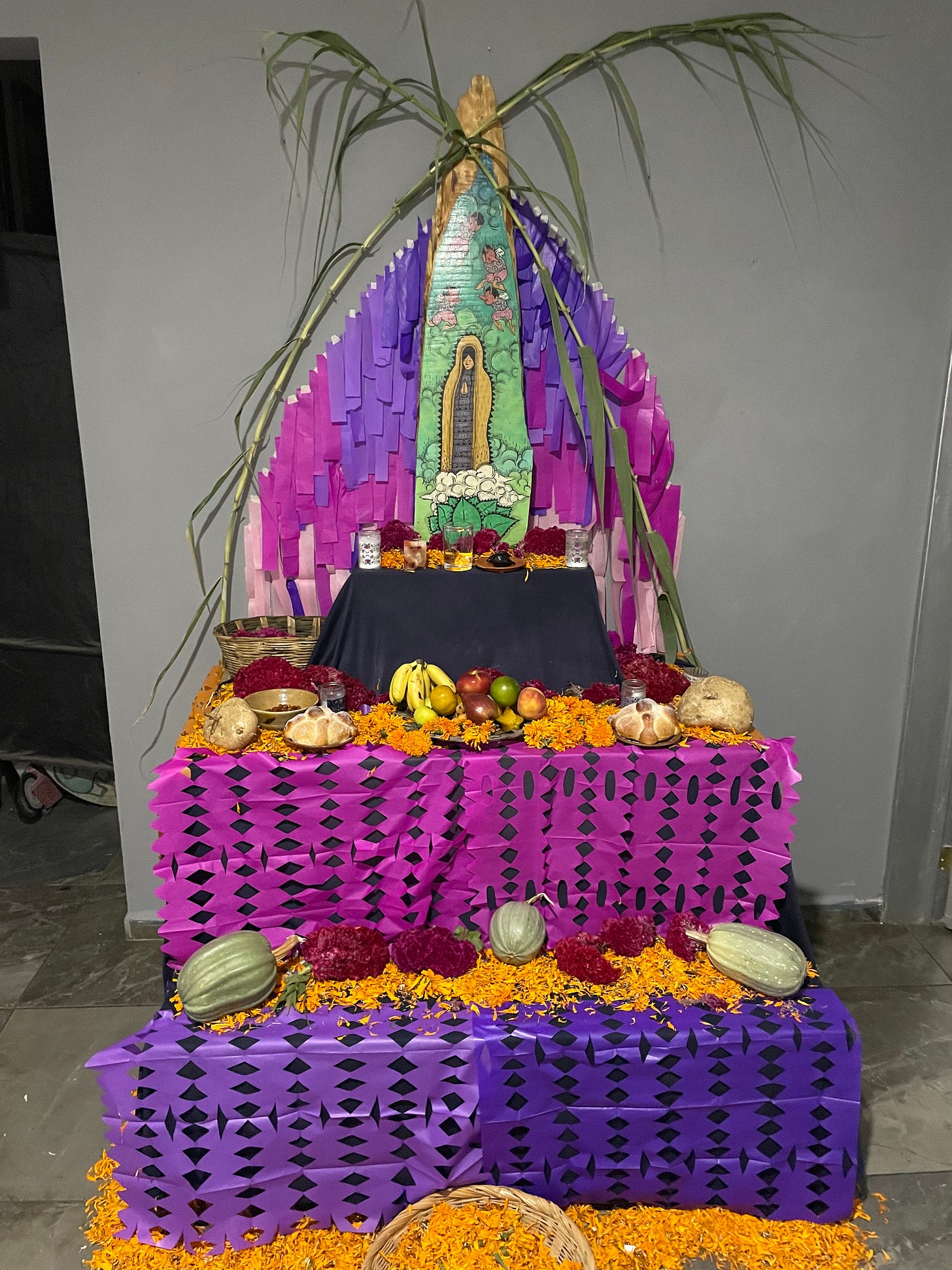 A photo of an ofrenda, an altar to celebrate the Mexican Day of the Dead (Día de Muertos).