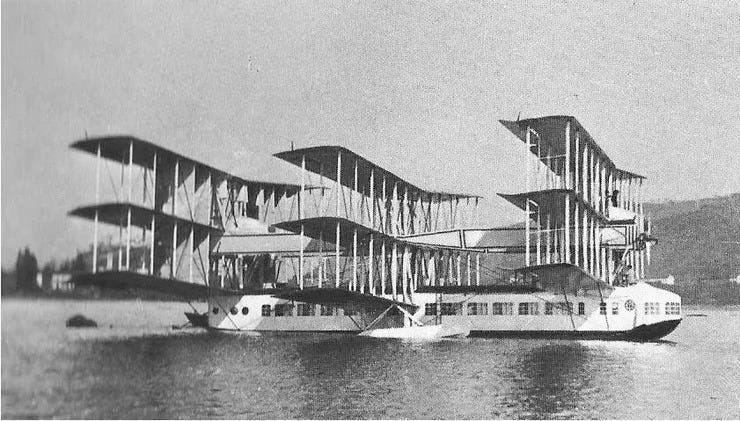 9 Flügel, 8 Motoren: die Caproni Ca.60 scheiterte leider als Jumbo ihrer Tage