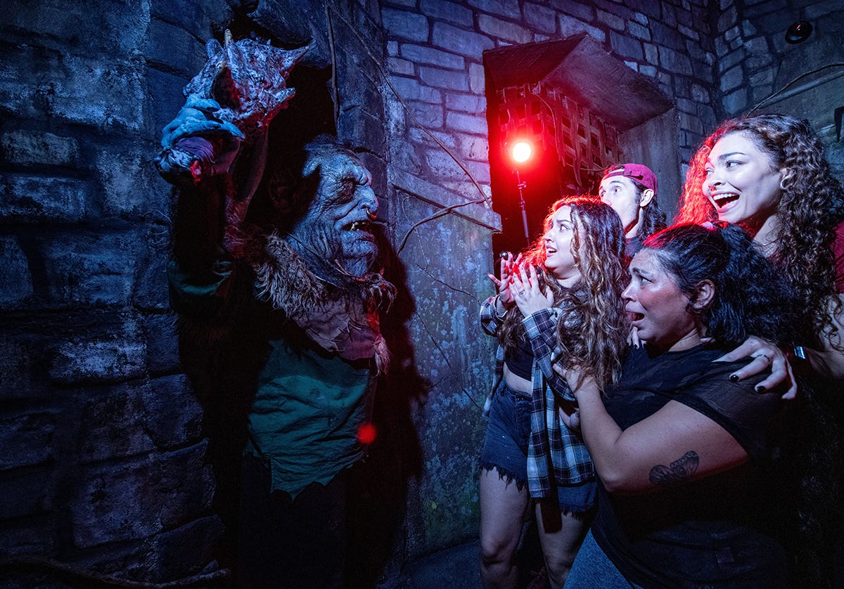 Dueling Dragons- Choose Thy Fate haunted house at Halloween Horror Nights Universal Orlando