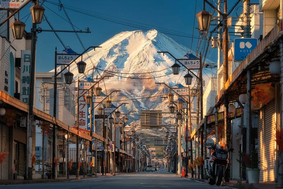 Street Shots Lens Mount Fuji