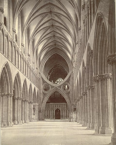 File:Scissor Arches, Wells Cathedral (3611526562).jpg