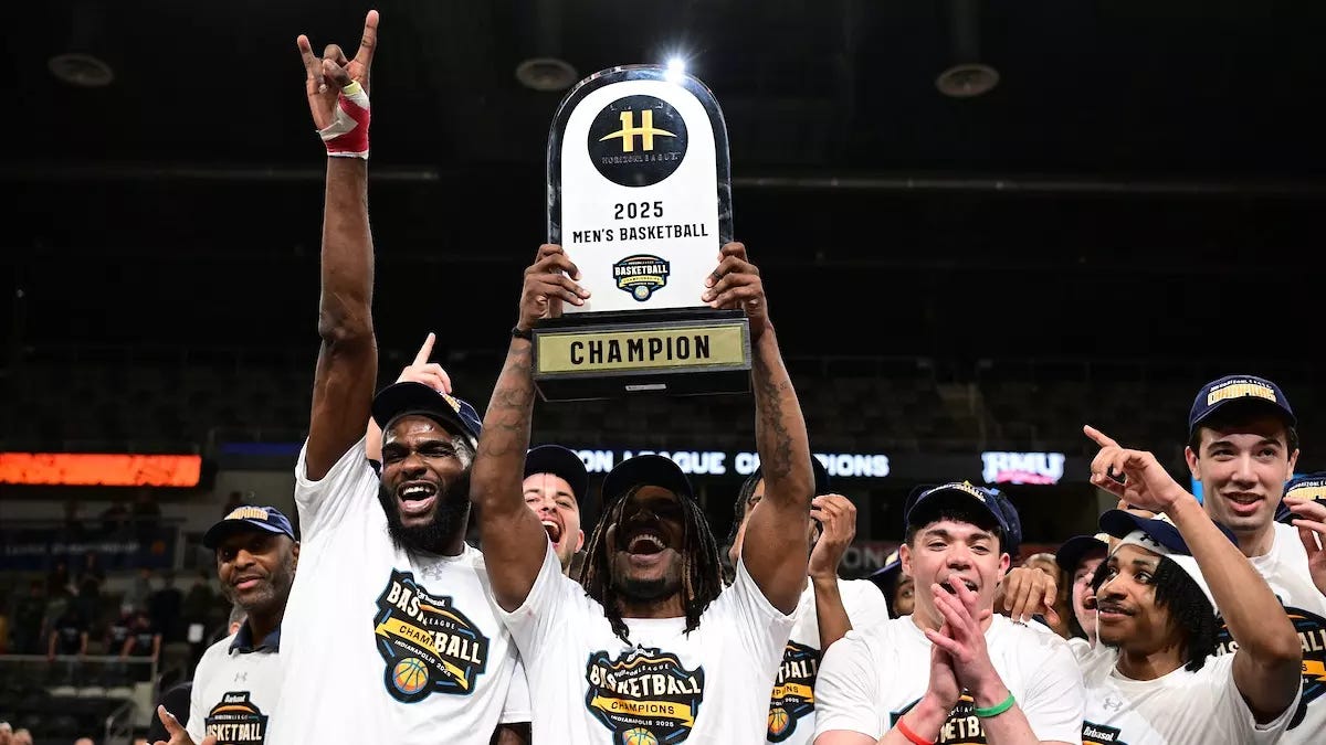 HORIZON LEAGUE CHAMPIONS - Robert Morris University Athletics