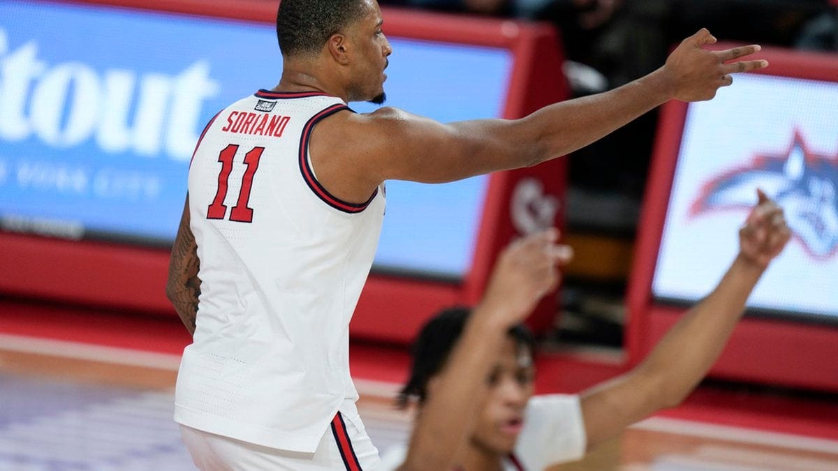 Will St. John's (NY) cover the spread vs. Michigan? Betting Trends ...