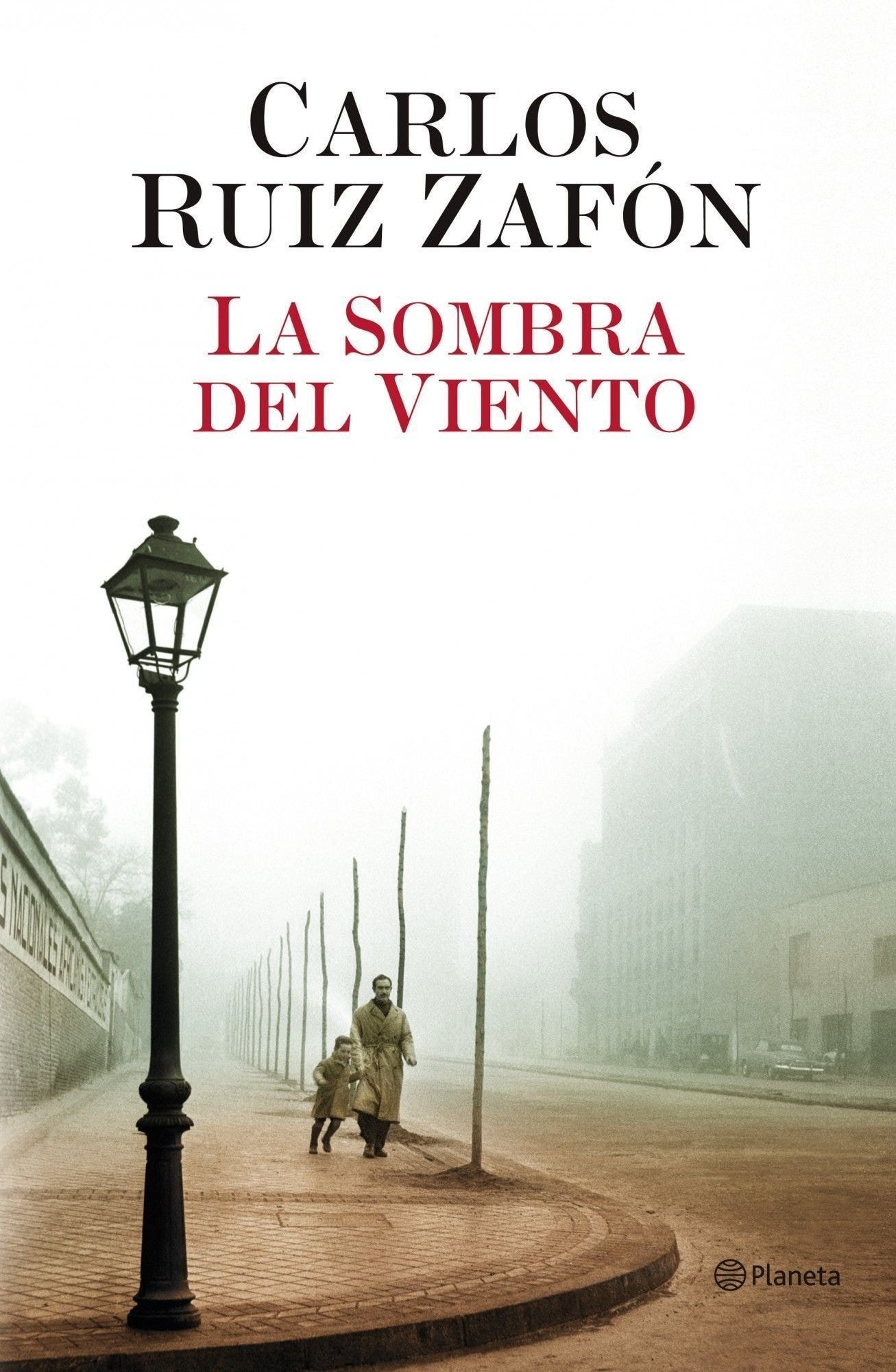 La Sombra del Viento (Autores Españoles e Iberoamericanos) : Ruiz Zafón,  Carlos: Amazon.es: Libros