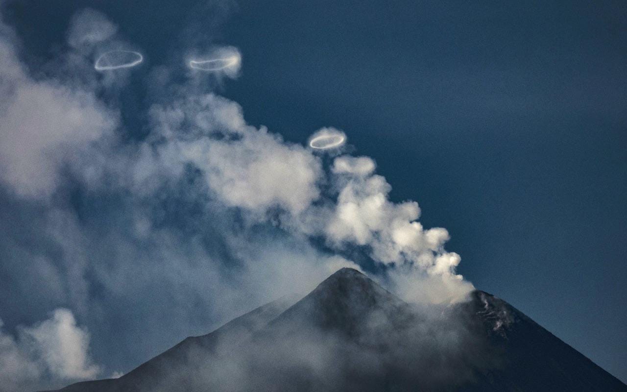 Volcano Mount Etna is emitting smoke rings