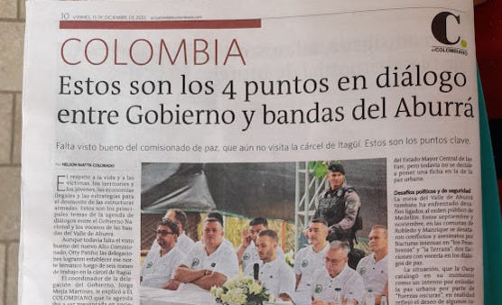 News article from El Colombiano on the negotiations between Colombia's government and many local gangs and cartels.