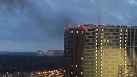 Egy ukrán drón által a moszkvai Juzsnaja Bitsa mikrokörzetben elkövetett támadás következményei – RIA Novosti, 1920, 2025.03.14.