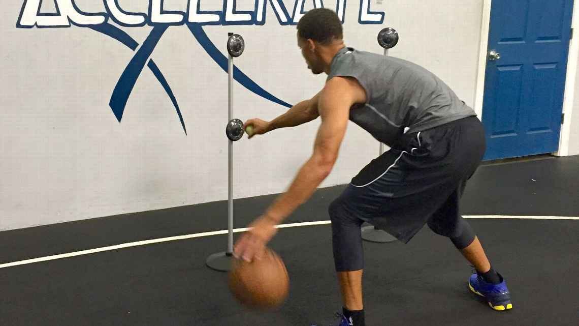 How Steph Curry uses the FITLIGHT™ to slow the game down – FITLIGHT