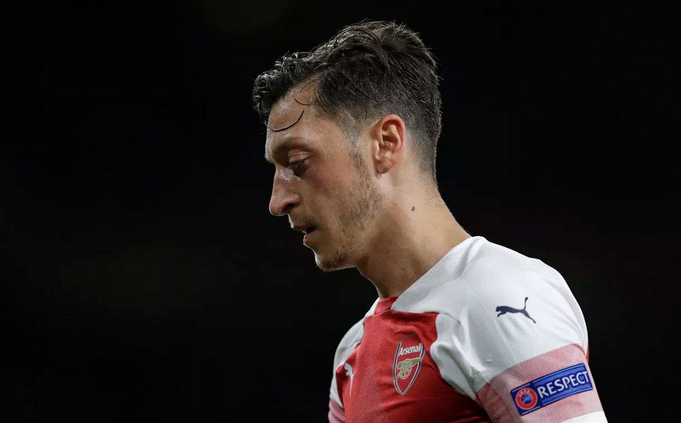 Mesut Özil is marginalized