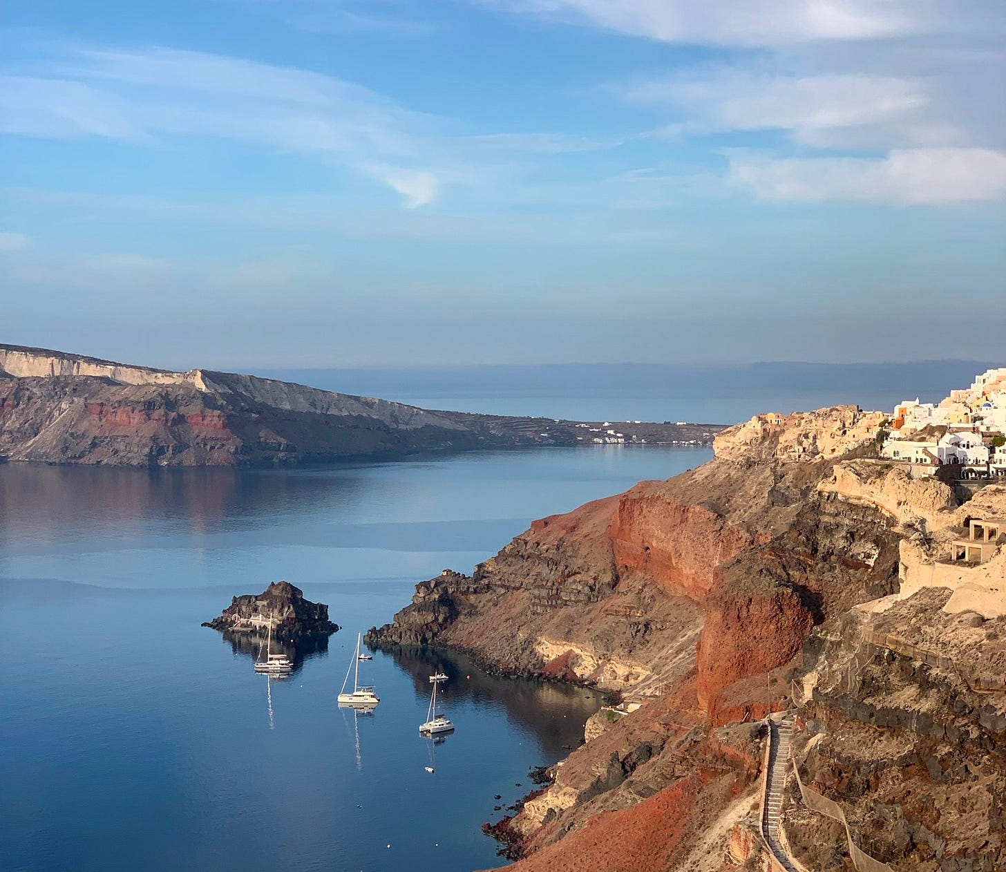 Ammoudi bay