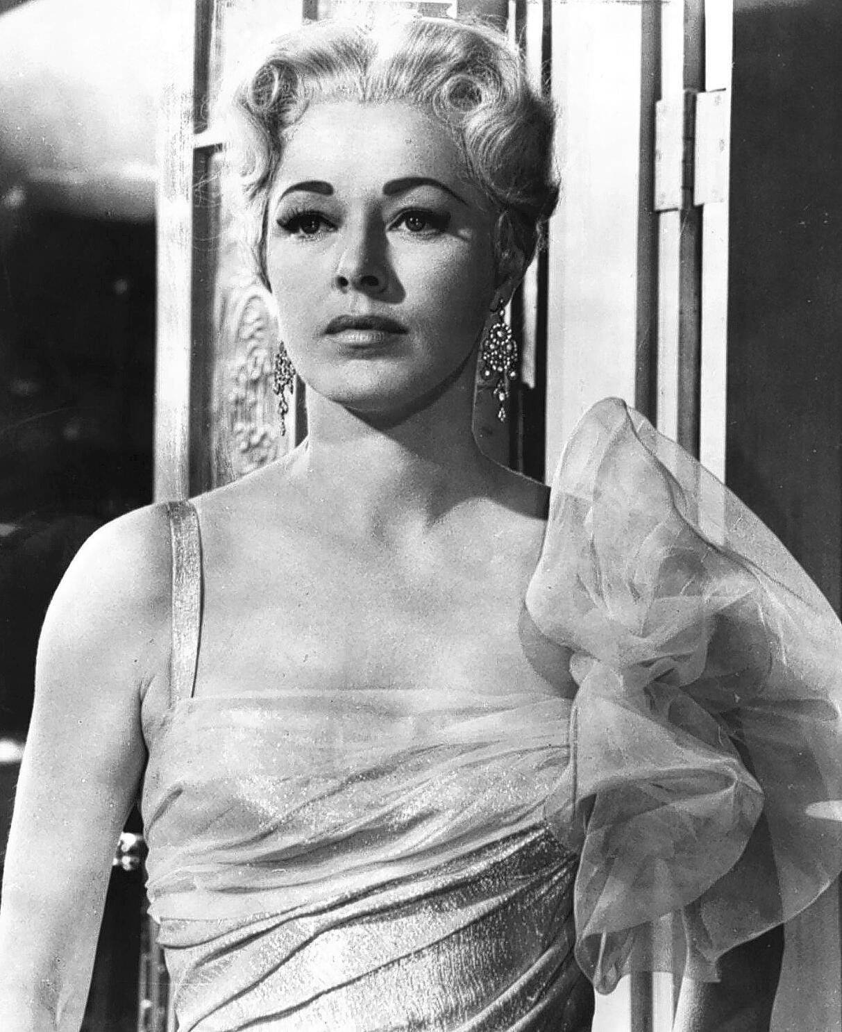 Eleanor Parker dies at 91; played baroness in 'The Sound of Music' - Los  Angeles Times