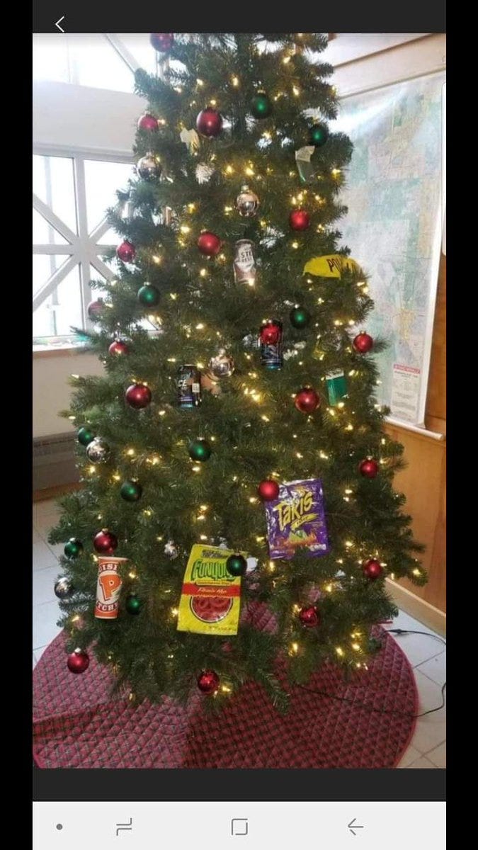 minneapolis police racist christmas tree