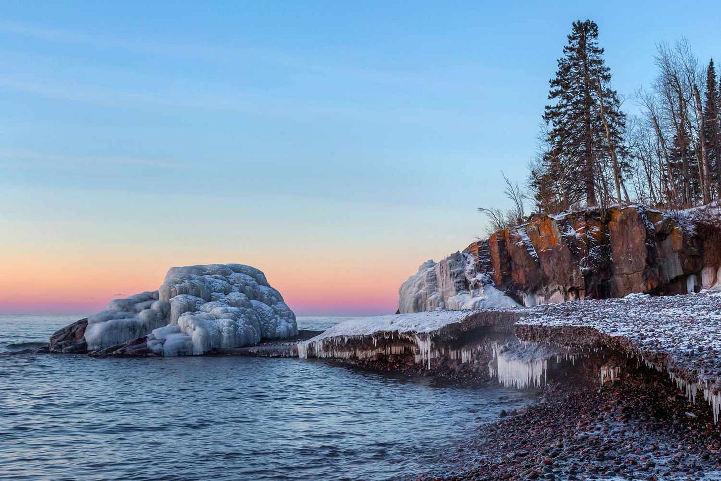 How to Spend an Adventurous Winter Weekend on Minnesota's North Shore