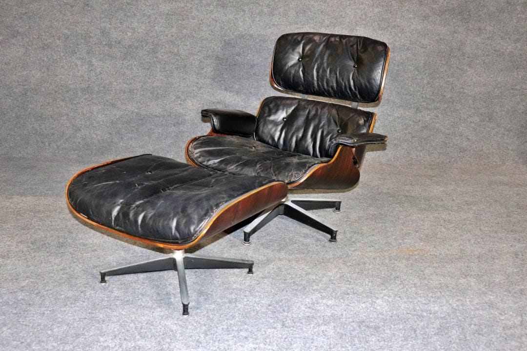 EAMES FOR HERMAN MILLER CHAIR & OTTOMAN