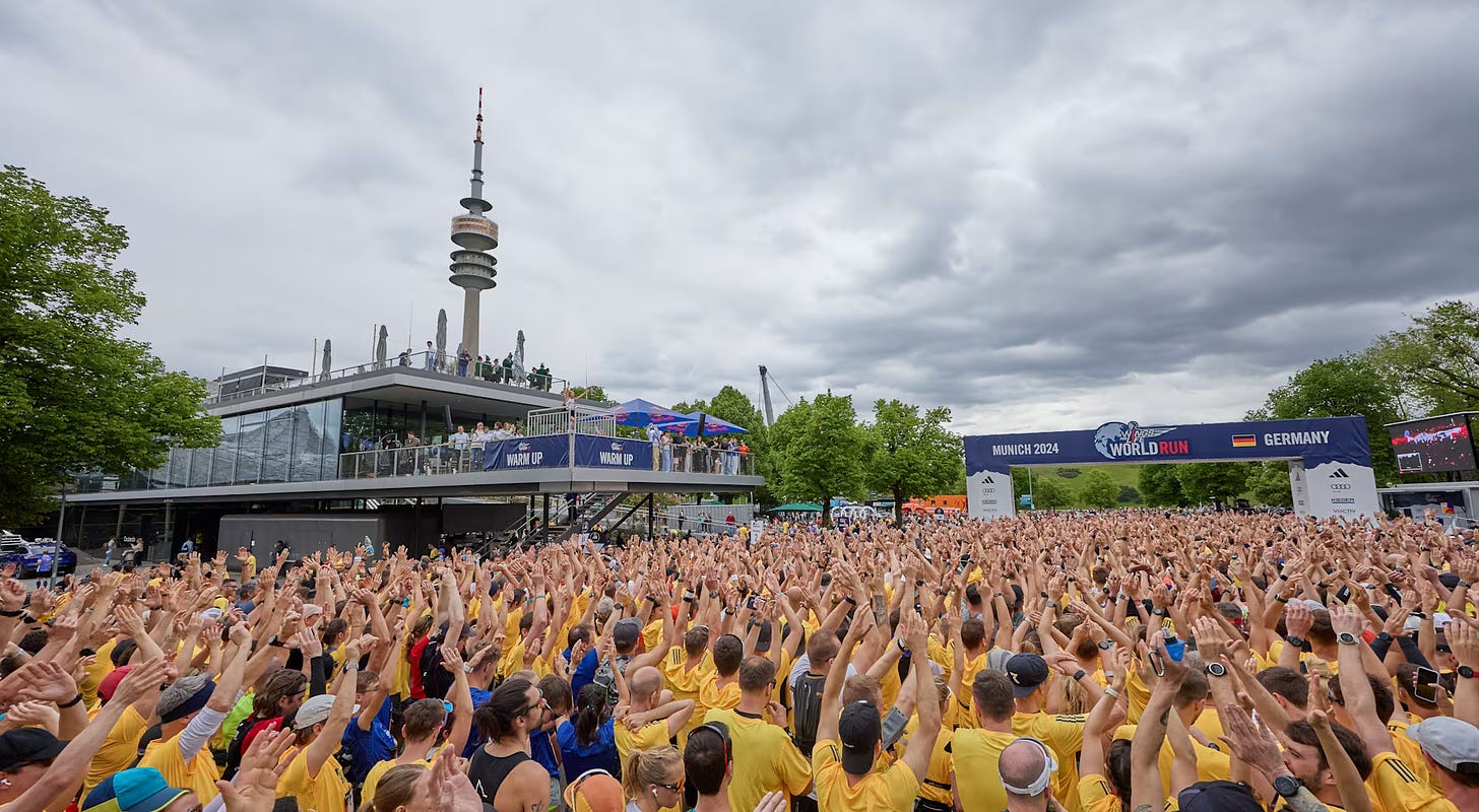 Runners at the start of the 2024 Munich Wings for Life World Run. 