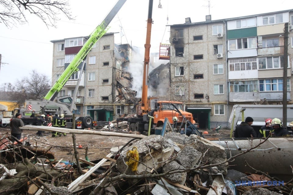 Russia's Shahed drone hits an apartment building in Sumy / Photo: Viacheslav Madiievskyi, Ukrinform