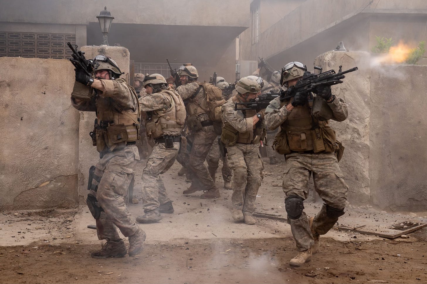 A platoon fights on the streets of Ramadi in Warfare