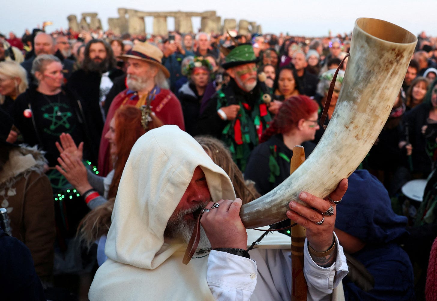 Summer solstice brings druids, pagans and tourists to Stonehenge | Religion  News | Al Jazeera