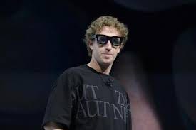 Zuck o nada: prefiero nada, por Francesc Bracero