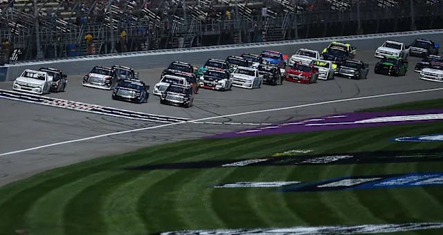 Craftsman Truck Series returns to Michigan after four-year hiatus - Yahoo  Sports