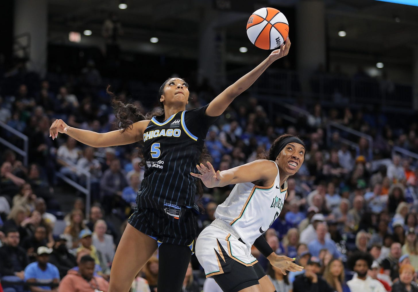 Chicago Sky Topple N.Y. Liberty 101-53 in Final Preseason Game