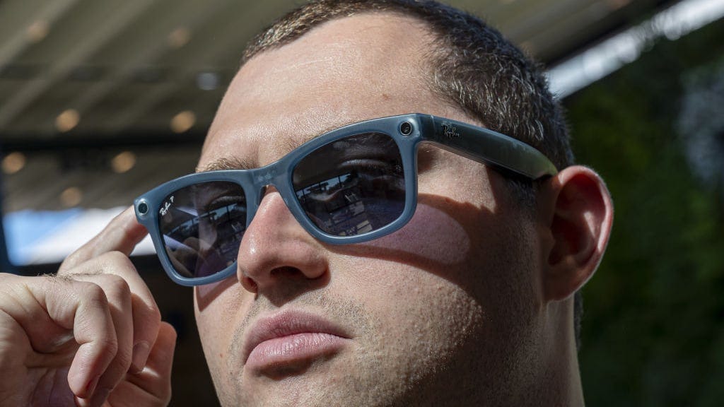 Report: Meta to Add Displays to Ray Ban Smart Glasses in 2025 | PCMag