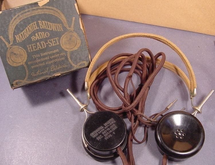 The first commercially successful headphones designed by Nathaniel Baldwin