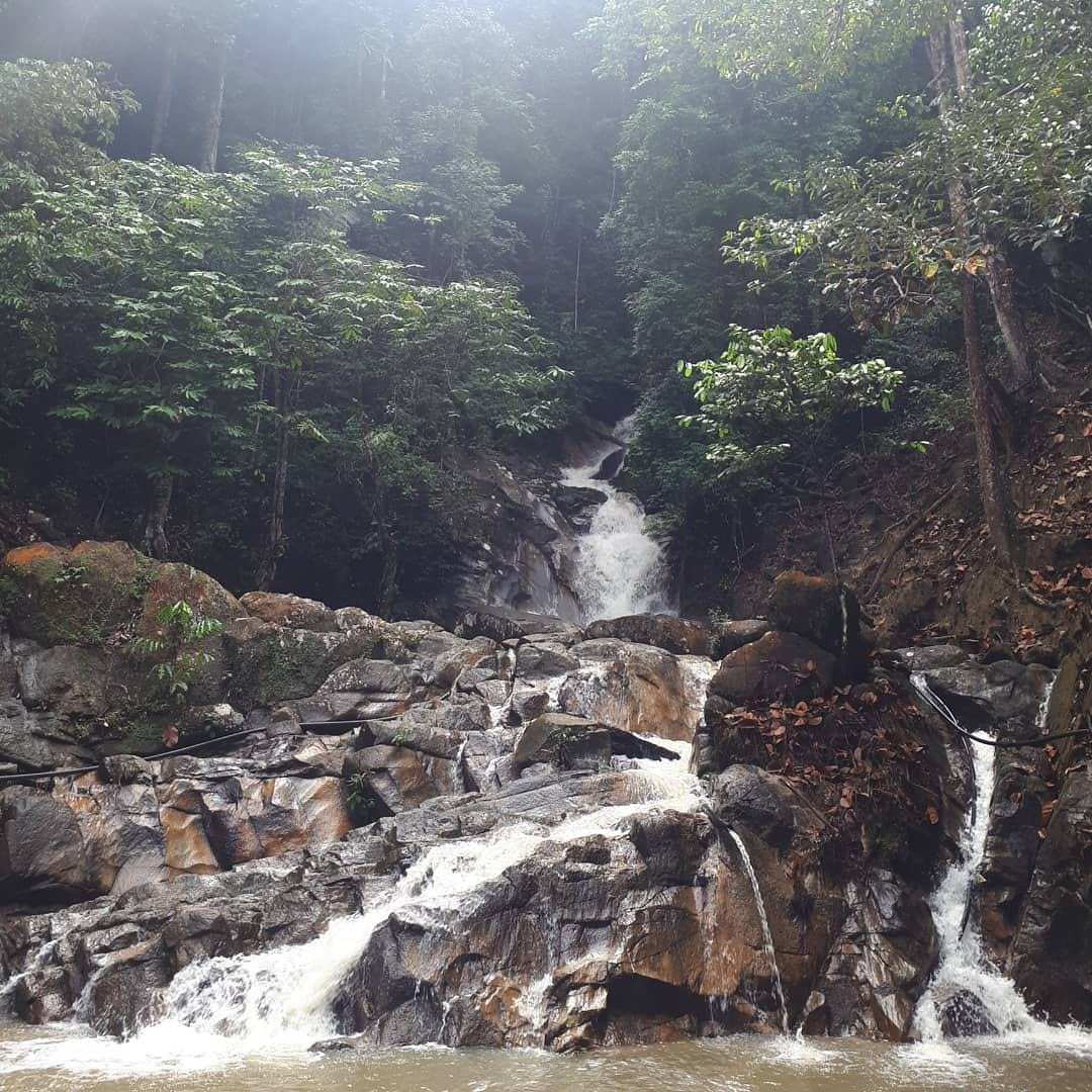 jeram toi kuala klawang waterfall