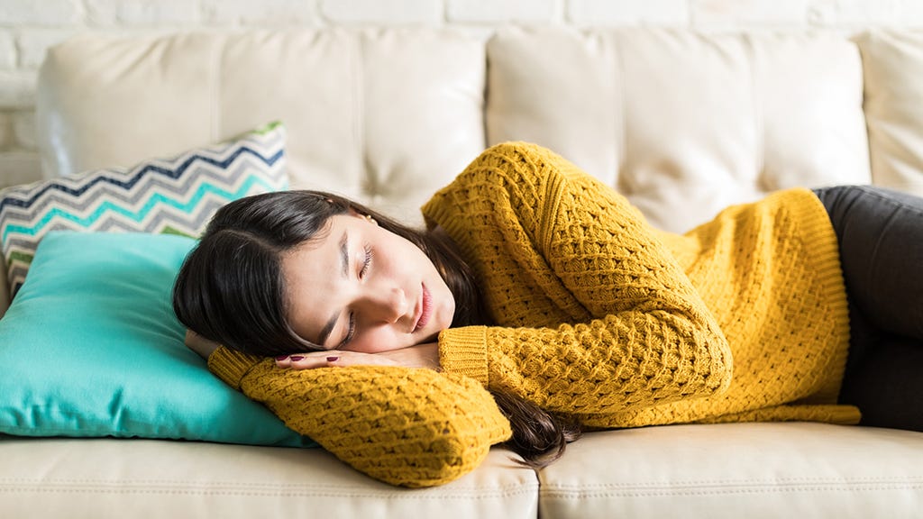 Phương pháp polyphasic sleep là gì? Ngủ theo polyphasic sleep có hại không?  - Nhà thuốc FPT Long Châu