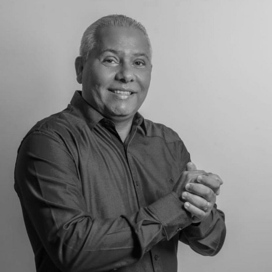 Morre, aos 53 anos, o radialista Carlos Dias