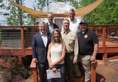Governor gets first- hand look at 'glamping' | Archives |  thedigitalcourier.com