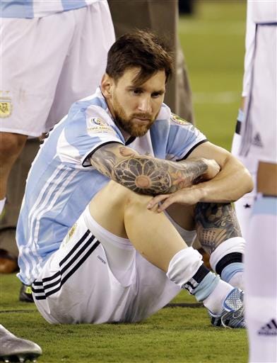 lionel messi leaves argentina team