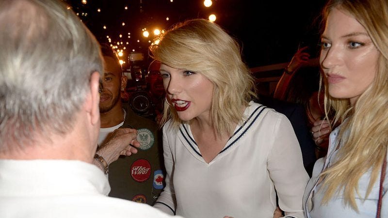 taylor swift bodyguard says grope assault happened