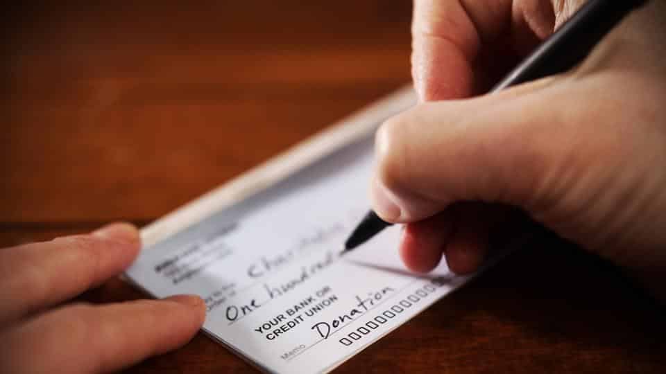 WRITING A CHECK: Step-by-Step Guide to Writing a Check - BusinessYield