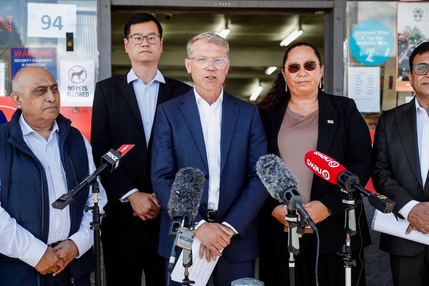 Justice Minister Paul Goldsmith (centre) announces the Government's plans to strengthen citizen's arrest laws. Photo / Dean Purcell