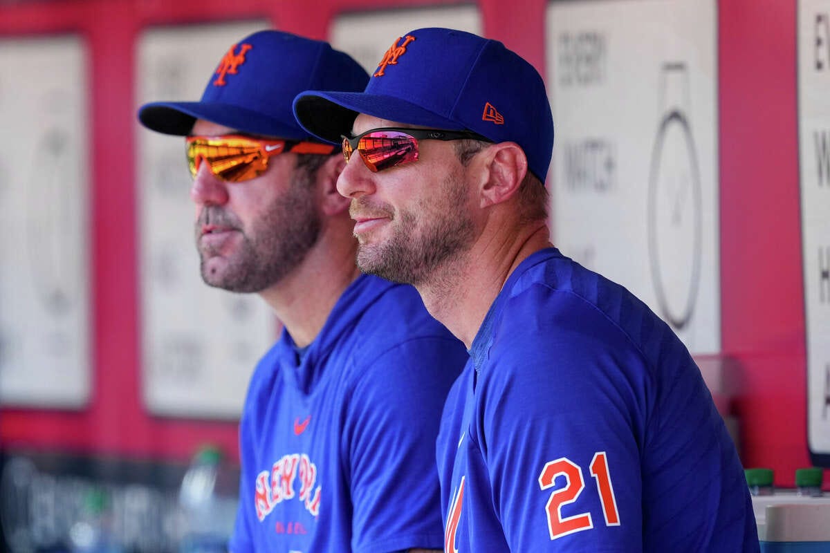 Max Scherzer and Justin Verlander in Mets uniforms