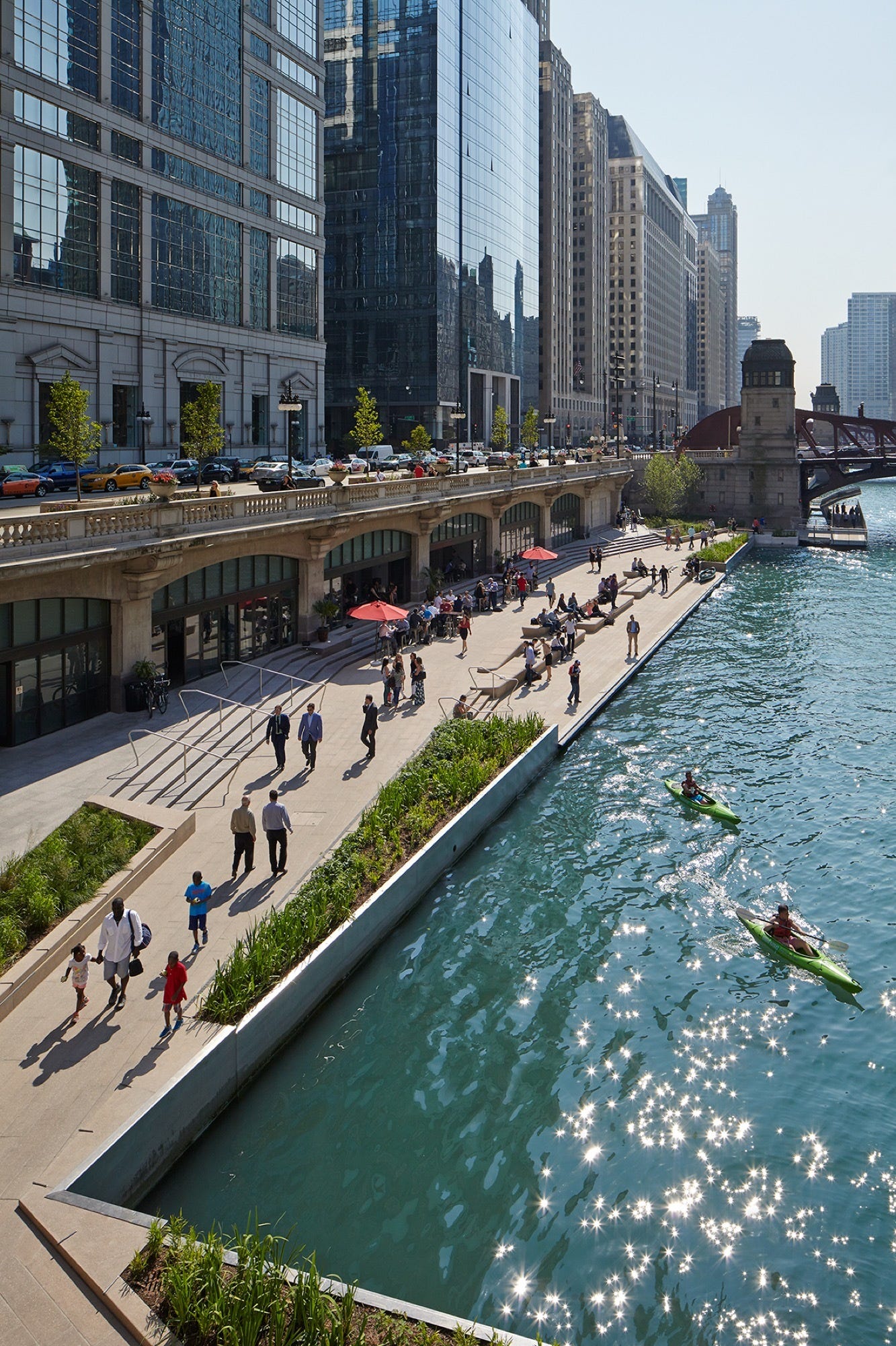 Chicago Riverwalk / Chicago Department of Transportation | ArchDaily