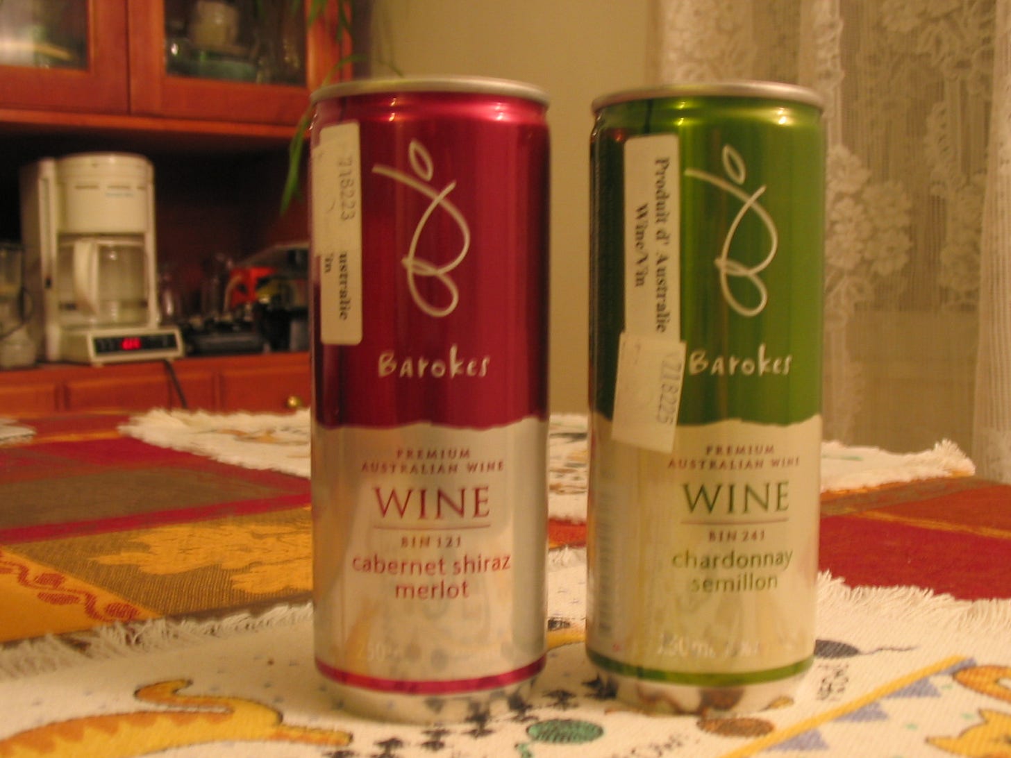 File:Wine in a Can.jpg - Wikimedia Commons