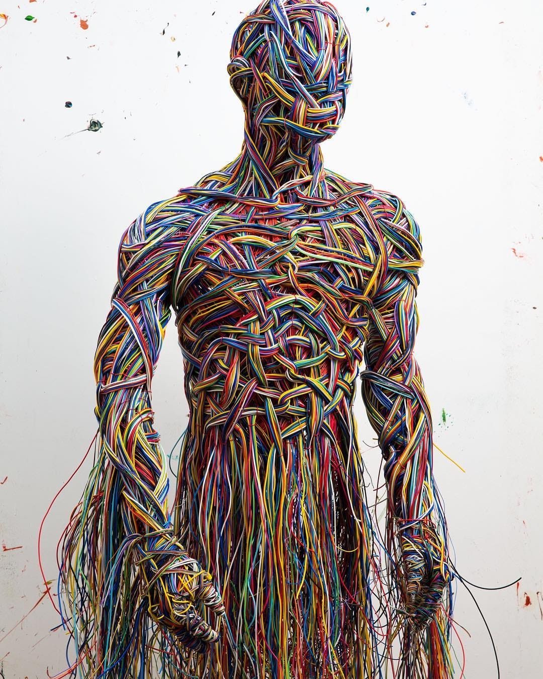 Salman Khoshroo's Figurative Wire Sculptures | Hi-Fructose Magazine