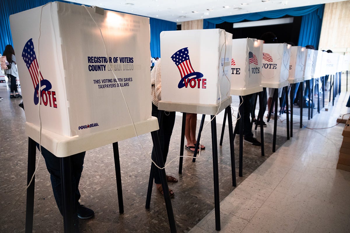 Community discusses report on youth voter turnout for 2022 midterm  elections - Daily Bruin