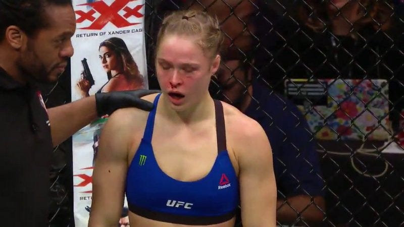 ronda rousey stunned bloody from amanda nunes