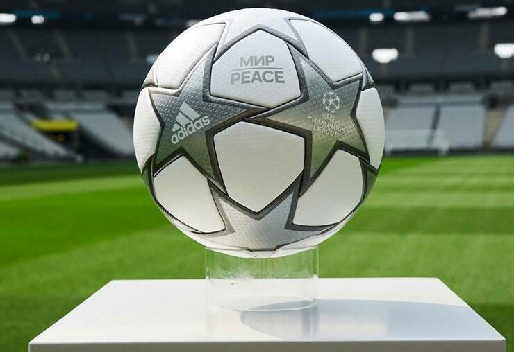 Balón de la final Champions League 2021/22