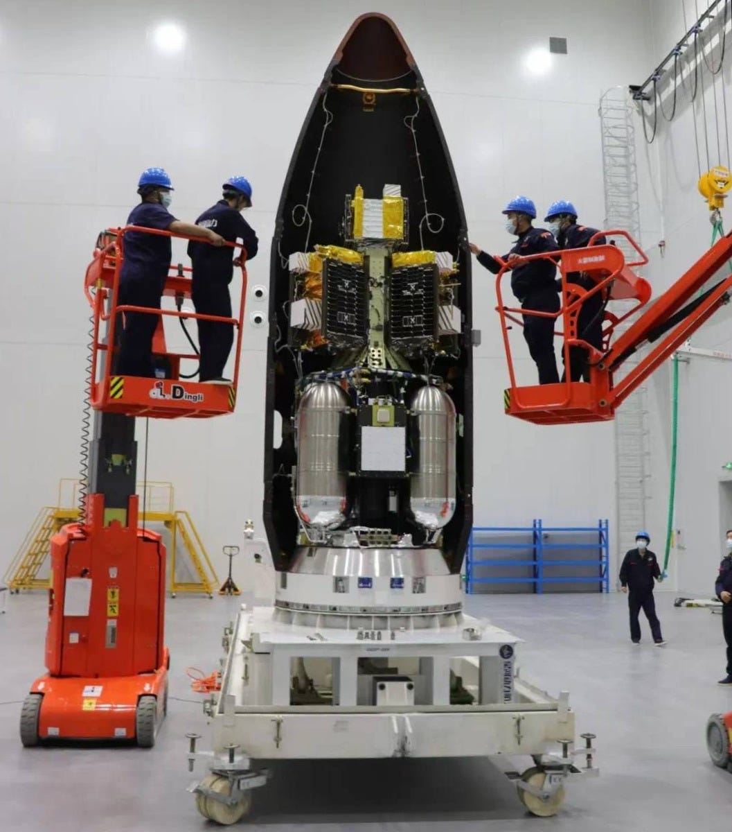 Four Tianqi satellites being prepared for launch inside Ceres-1S Y4’s fairing.
