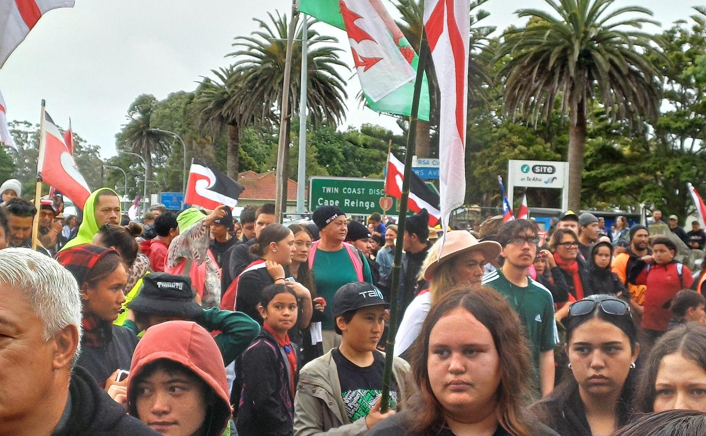 The Hīkoi begins. Photo: NZEI Te Riu Roa