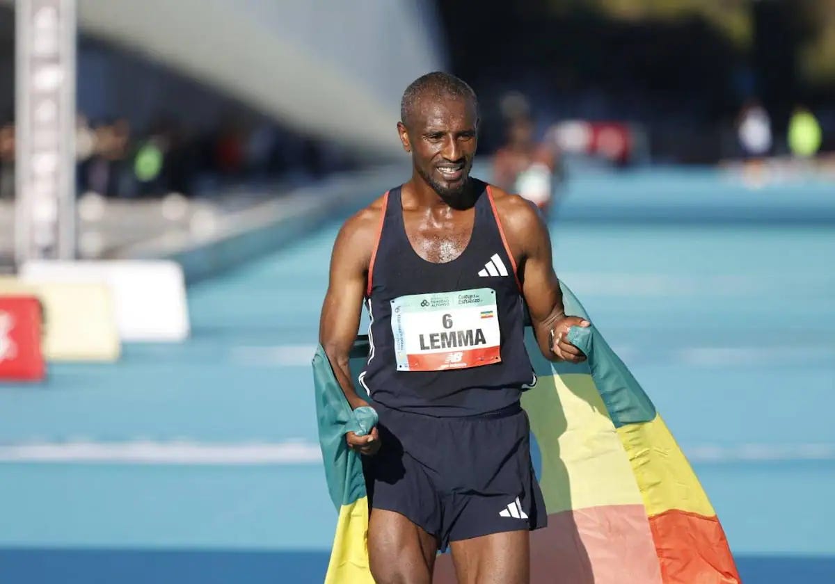 Récord Maratón de Valencia | Quién es Sisay Lemma, el maratoniano etíope  que ha volado en Valencia | Las Provincias