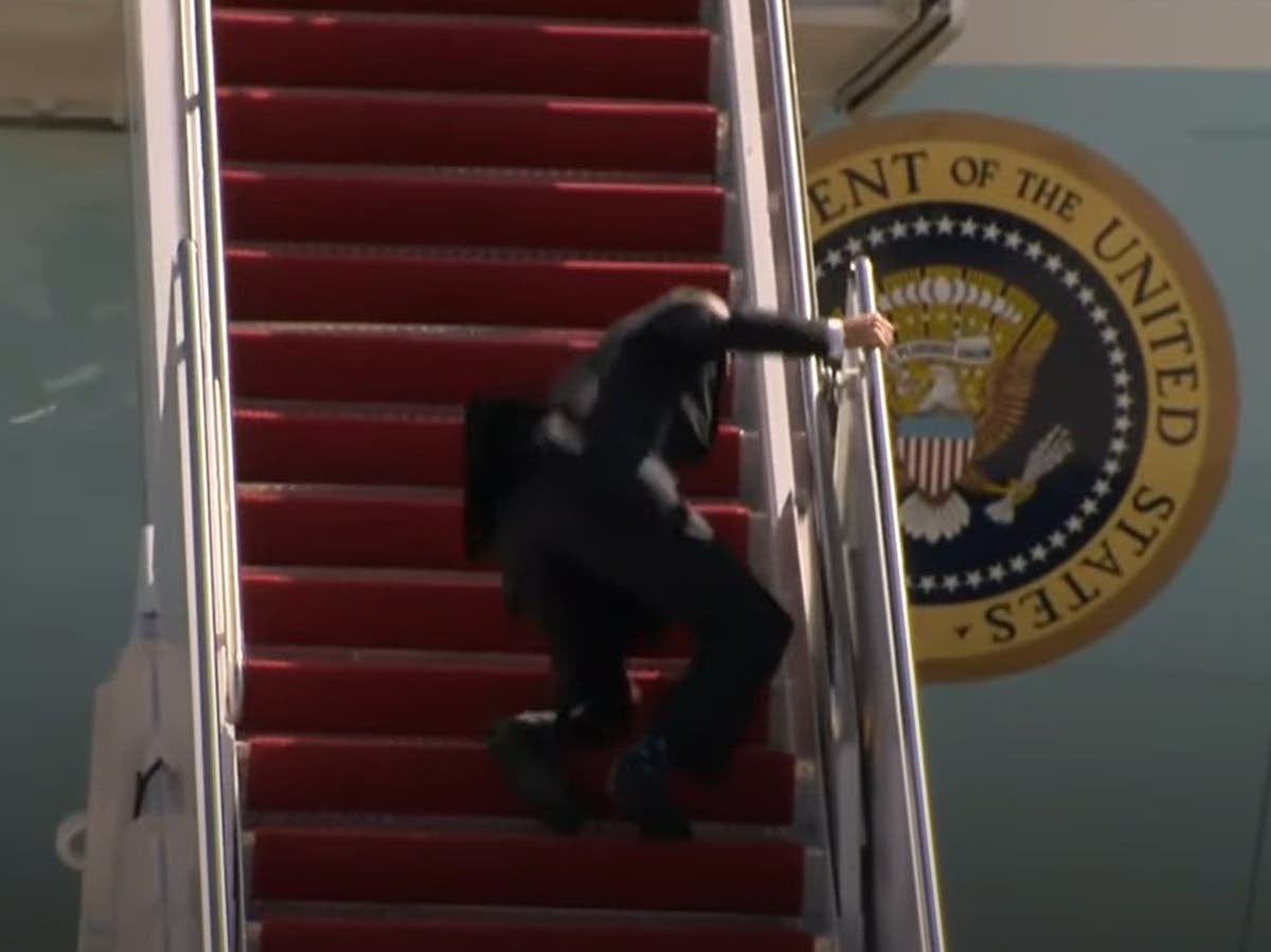 Joe Biden falls three times stumbling up stairs of Air Force One :  r/politics