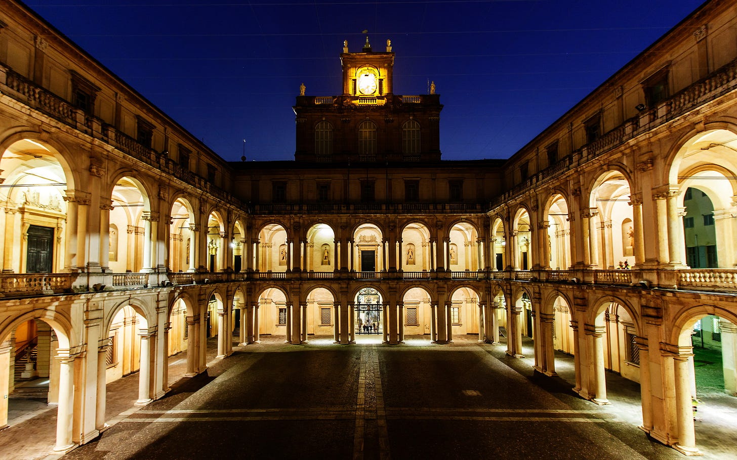 Modena - Palazzo ducale | JuzaPhoto